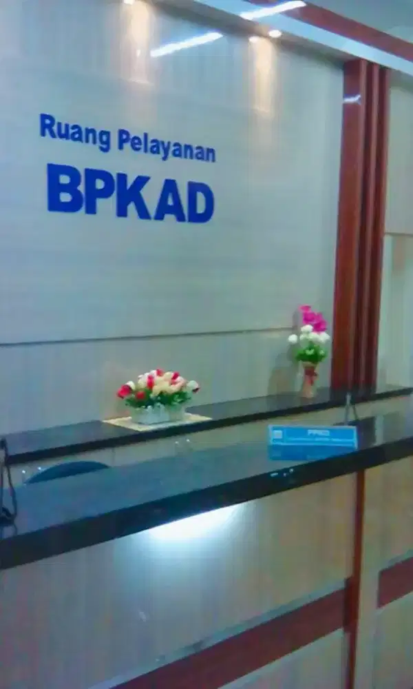 Meja pelayan kantor permeter