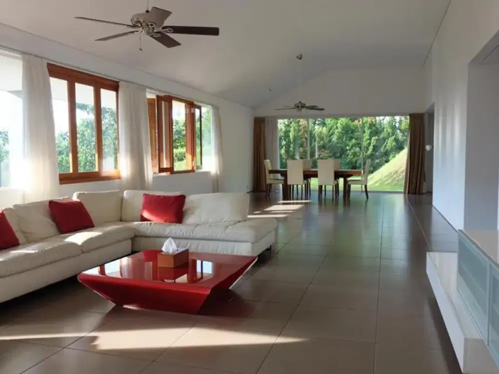 Dijual Rumah 2 Lantai Semi Furnished Modern Minimalis Lokasi di Dago Pakar Bandung
