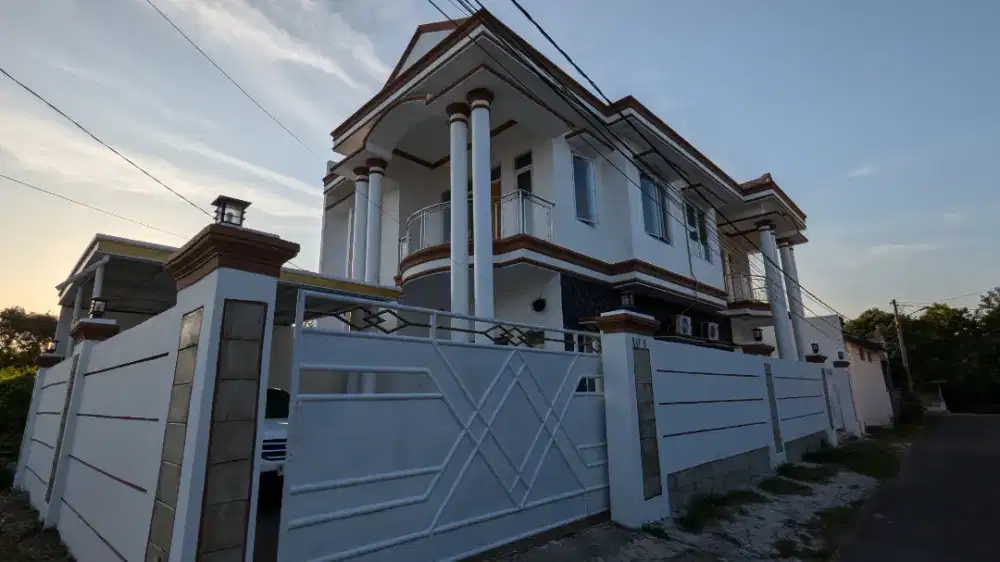 DISEWAKAN RUMAH MEWAH 2 LANTAI SEJUK BEBAS BANJIR CIREBON KOTA