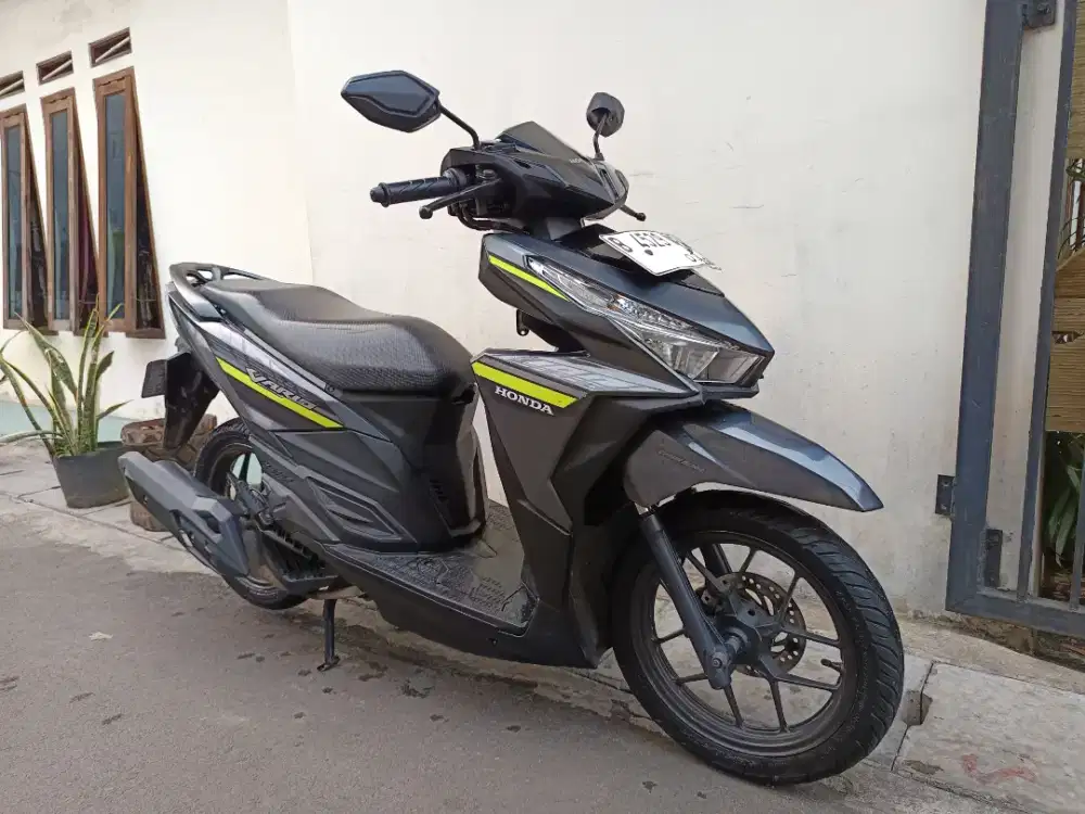 Honda vario led old 125 2018 lengkap pajak hidup