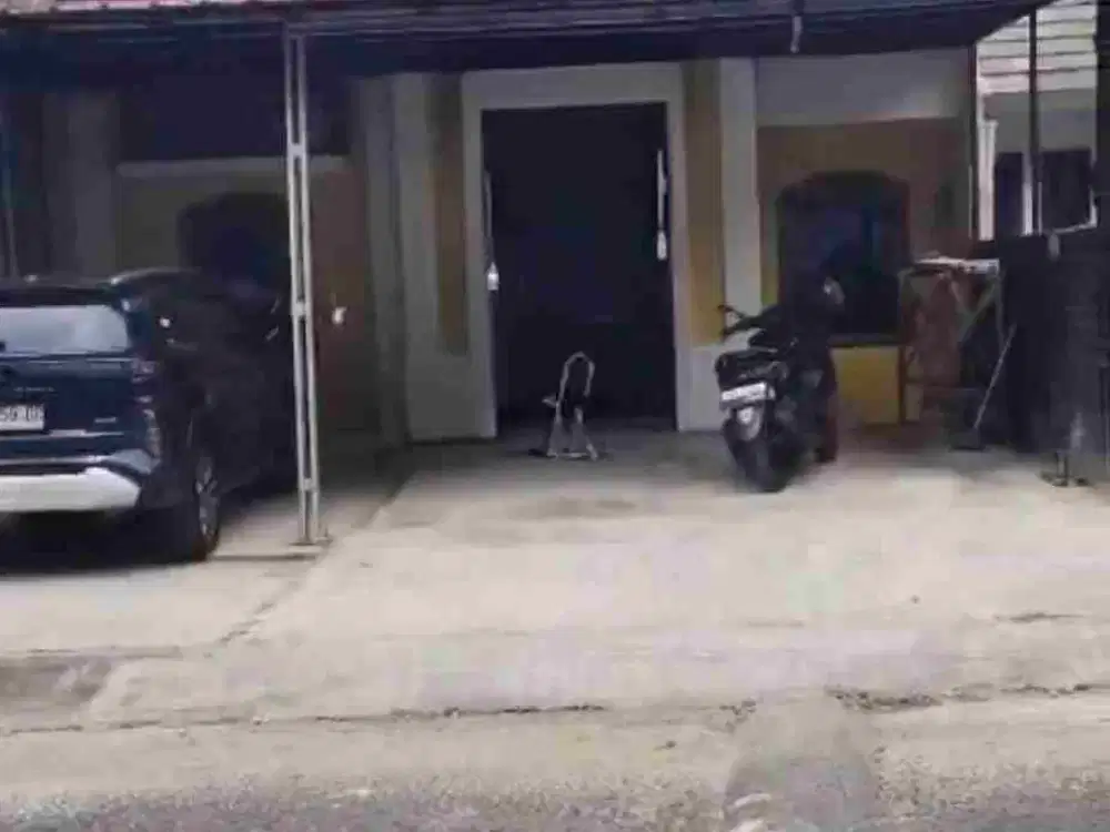 Disewakan cepat rapi siap huni rumah luas di Bukit Golf Cibubur Riverside