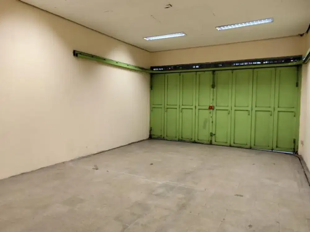 Disewakan Ruko 3 Lantai Siap Pakai Cocok untuk Usaha Lokasi di Mainroad Pasirkoja Bandung