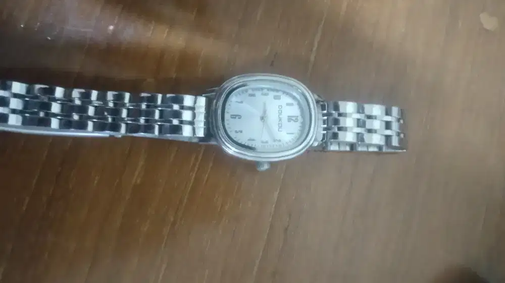 jam tangan rantai