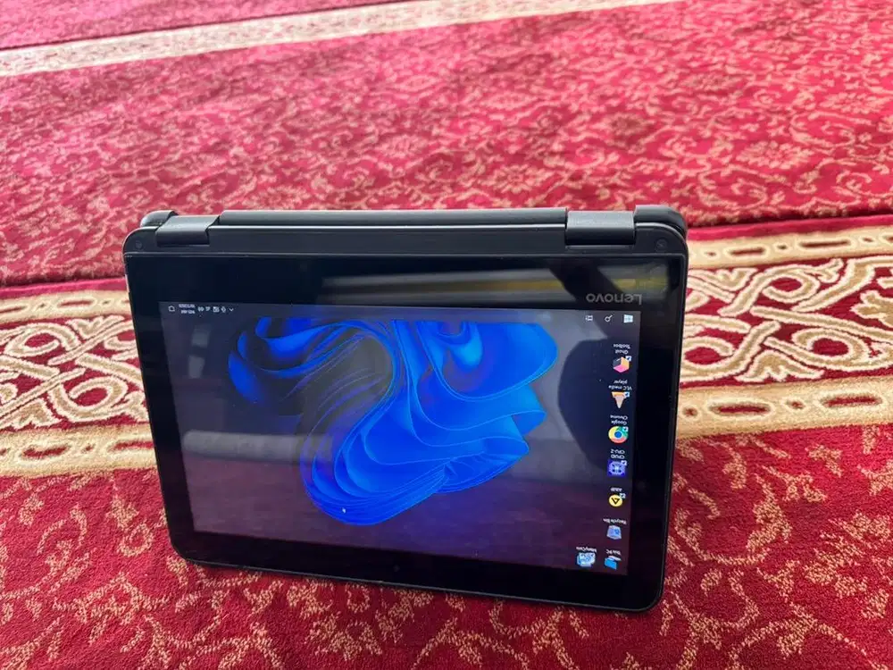 Laptop lenovo 300e bisa di lipat 360 drajat