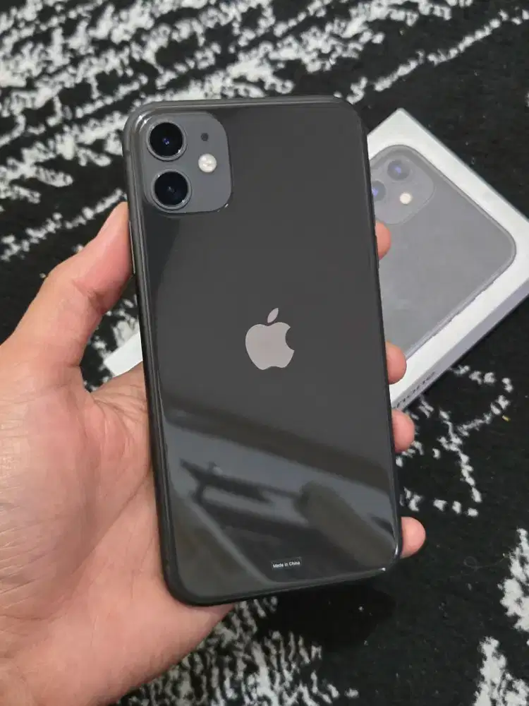 Iphone 11 64gb ibox black like new