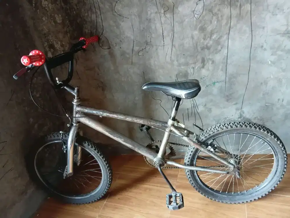 Sepeda bmx ukuran setandar bisa anak atau dewasa