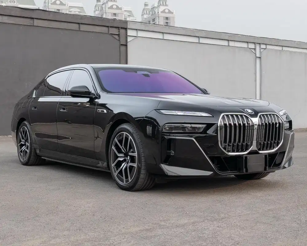 BMW i7 2023 / 2024 / 2025