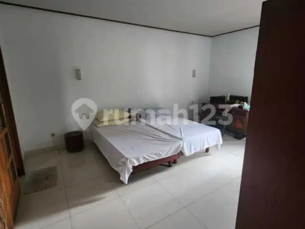 Dijual Rumah Puri Kencana Nyaman dan Strategis