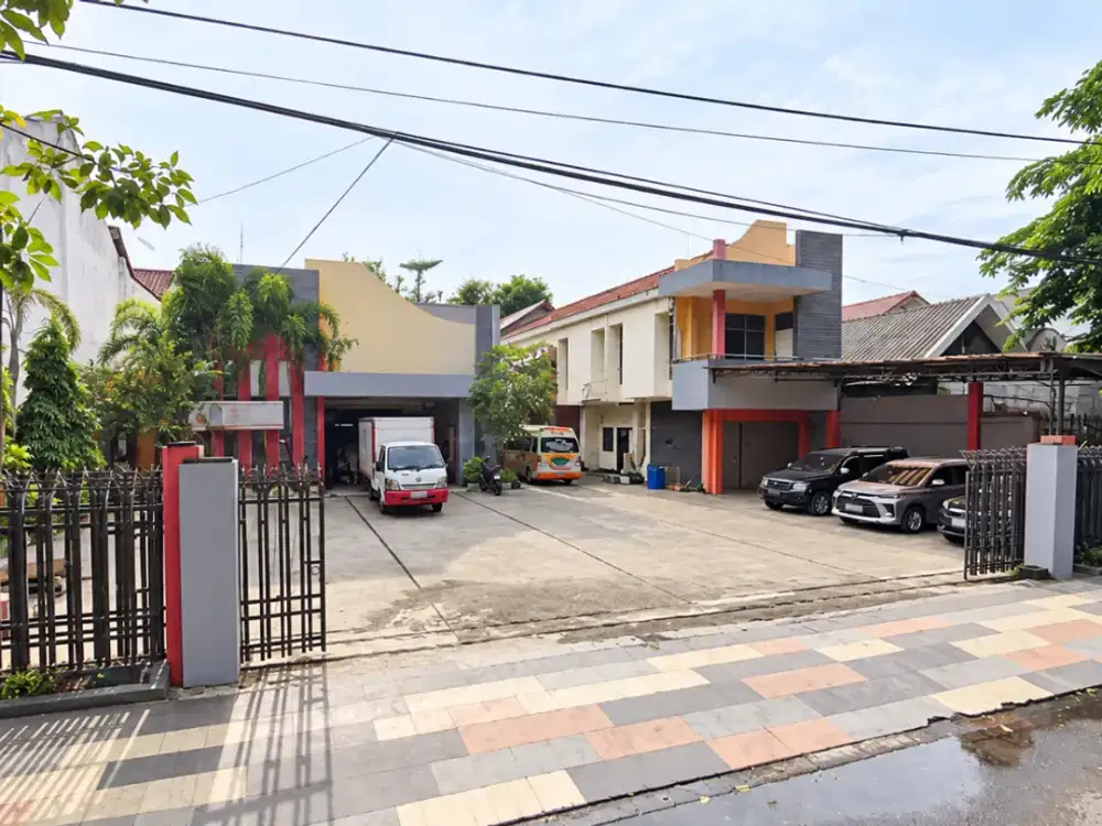 Dijual Bangunan Komersial Ruko di Arjuna Argopuro Widodaren