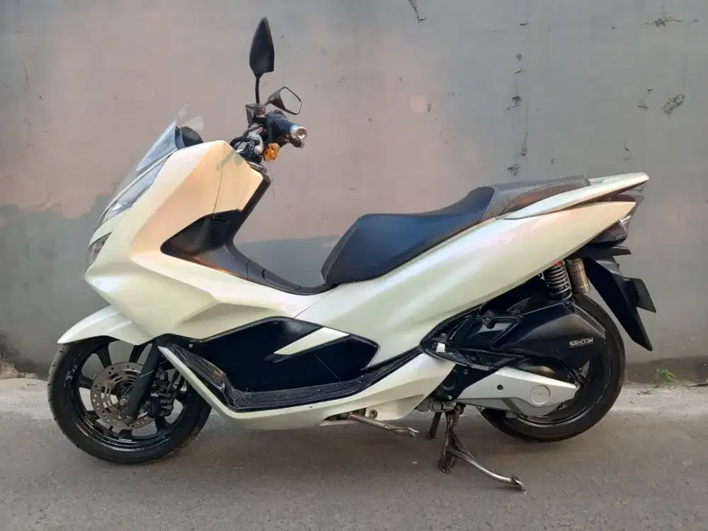 PCX 2020 cakep putih lembayung