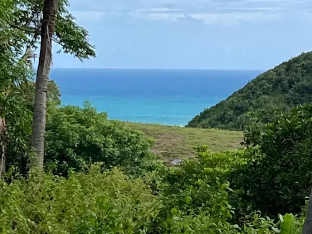 Tanah hill mawun view laut dekat Kuta Mandalika
