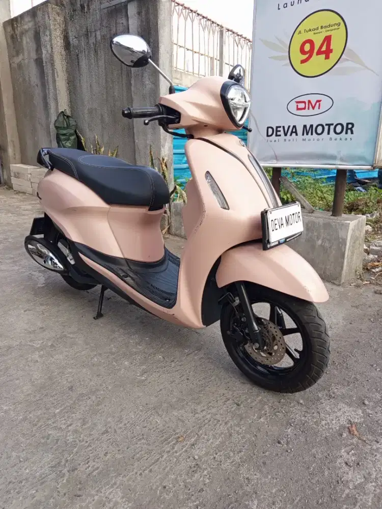 Filano pink Deva motor