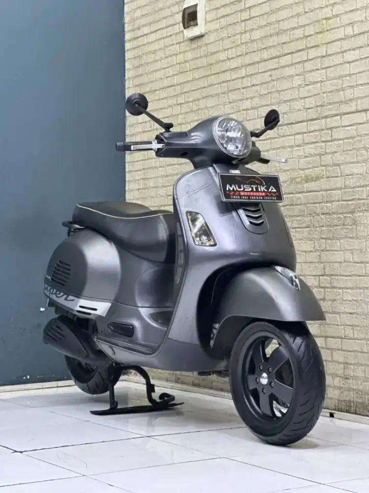 Perfect Condition!!Vespa GTS 150cc 3Vie 2016 Plat L Odo14rb-Mustika