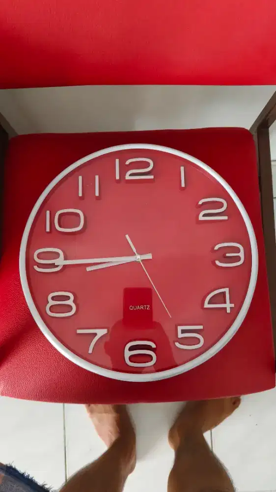 Jam Rusak Diameter 30 cm