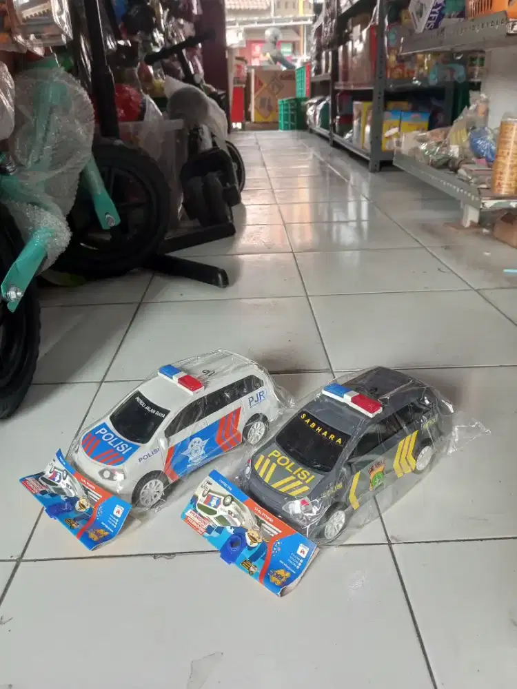 Mainan Anak Mobil Police