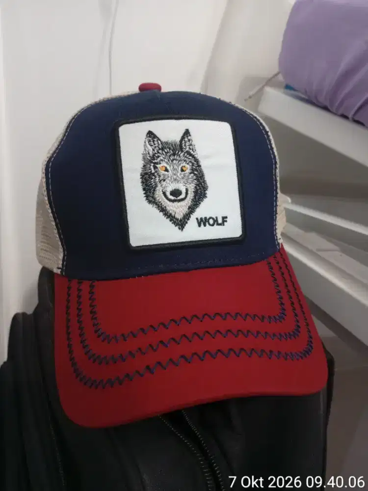 Topi jual aja, dapet dari dikasih temen.