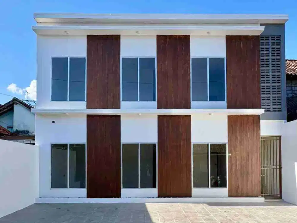 Dijual Cepat Kost Ekslussif 6 Kamar Bangunan Baru dekat Area Seturan Babarsari