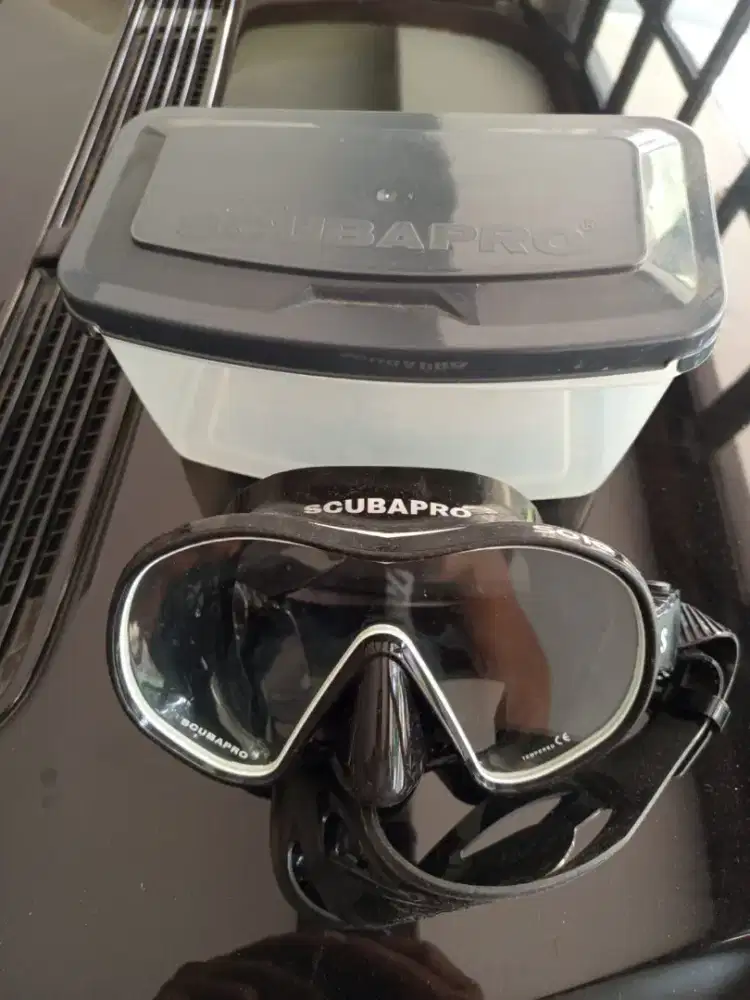 Masker selam( scubapro solo)