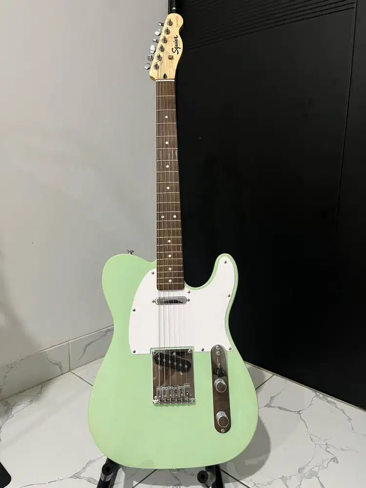 Squier Telecaster FSR Sonic