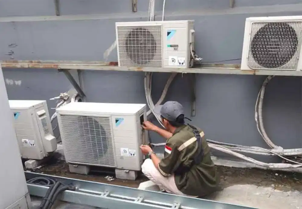 Service Ac,Kulkas,Pompa Air,Mesin Cuci dan Bongkar Pasang AC.