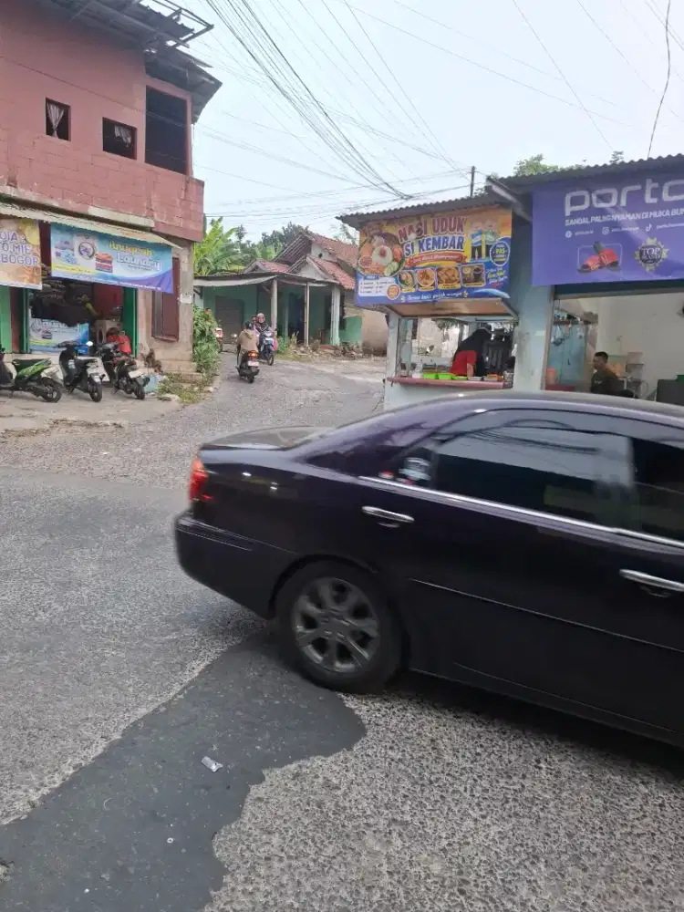 Di sewakan kios untuk usaha