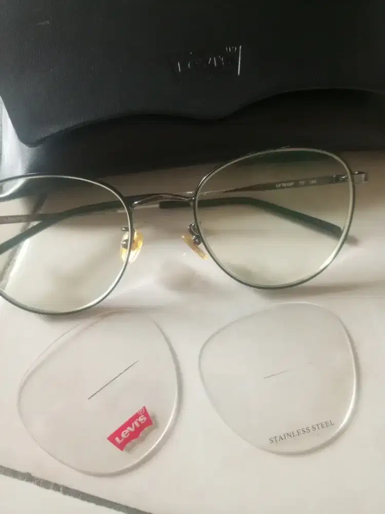 Frame kacamata levis original, harga nett, pl pribadi