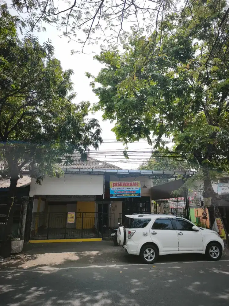 Ruko 1,5 Lantai Siap Pakai Lokasi Strategis