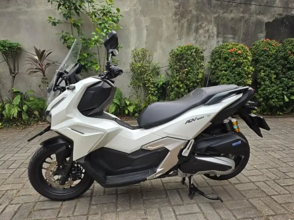 Honda Adv 160 CBS FACELIFT LIKE NEW