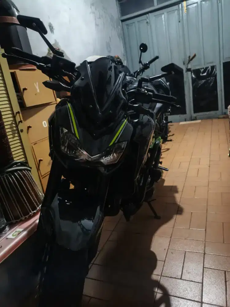 Kawasaki Z900 Full Modif