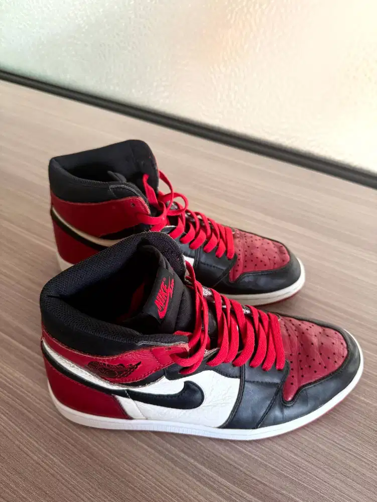 Sepatu Air Jordan 1 Retro High OG Bred Toe - Size