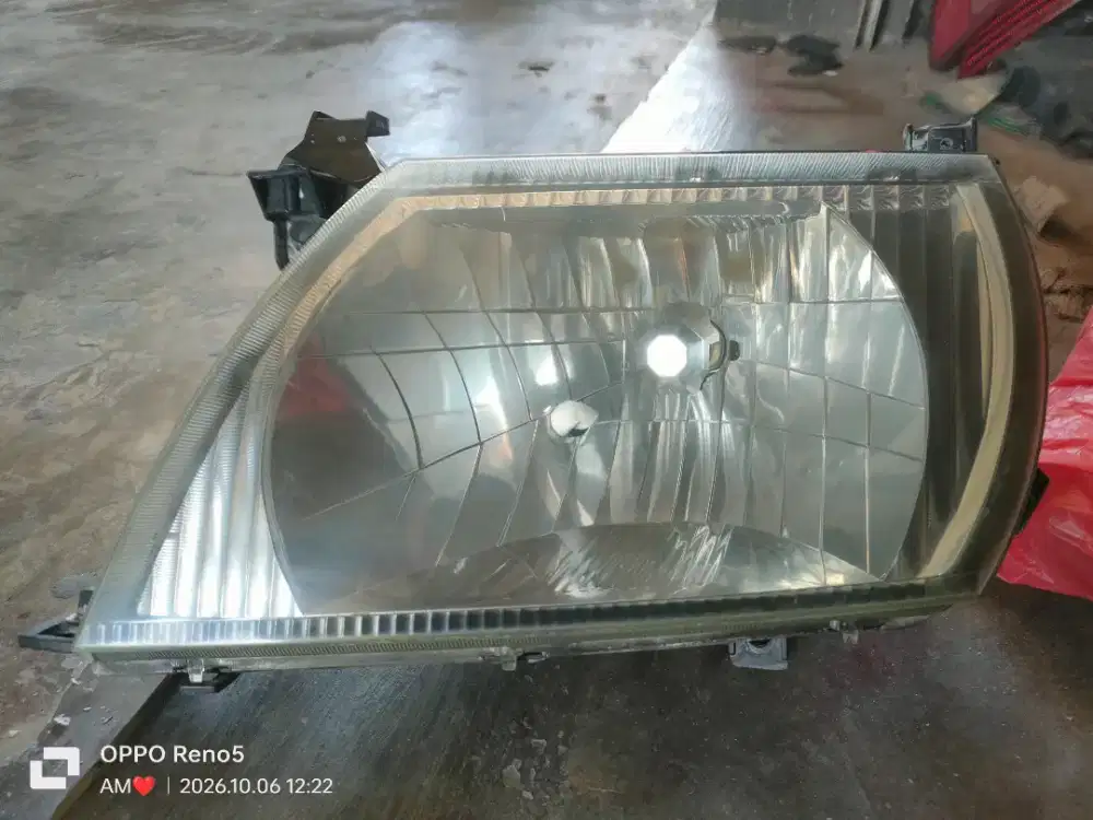 Headlamp kijang