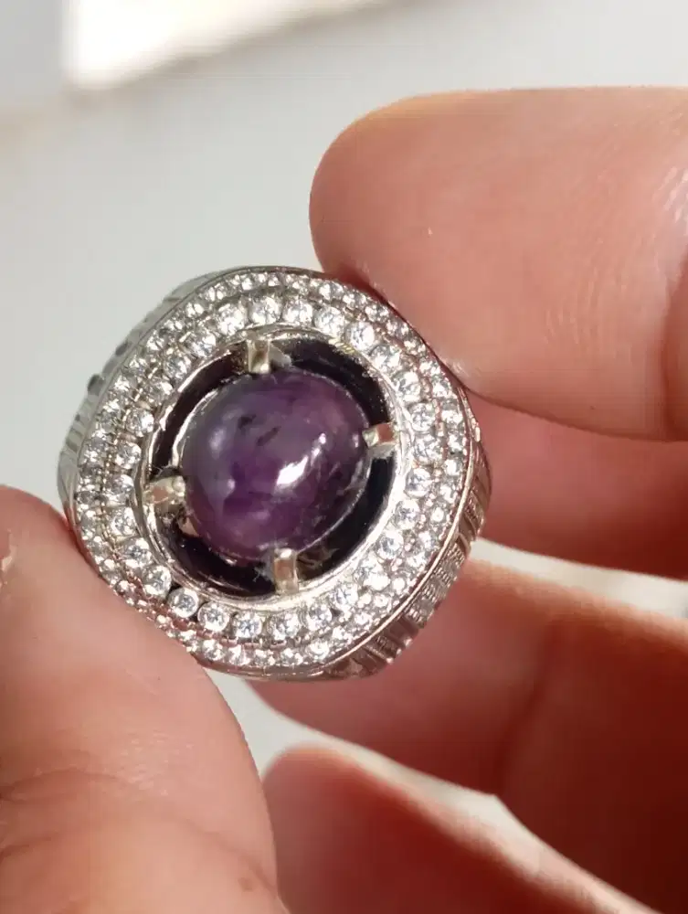Natural purple safir
