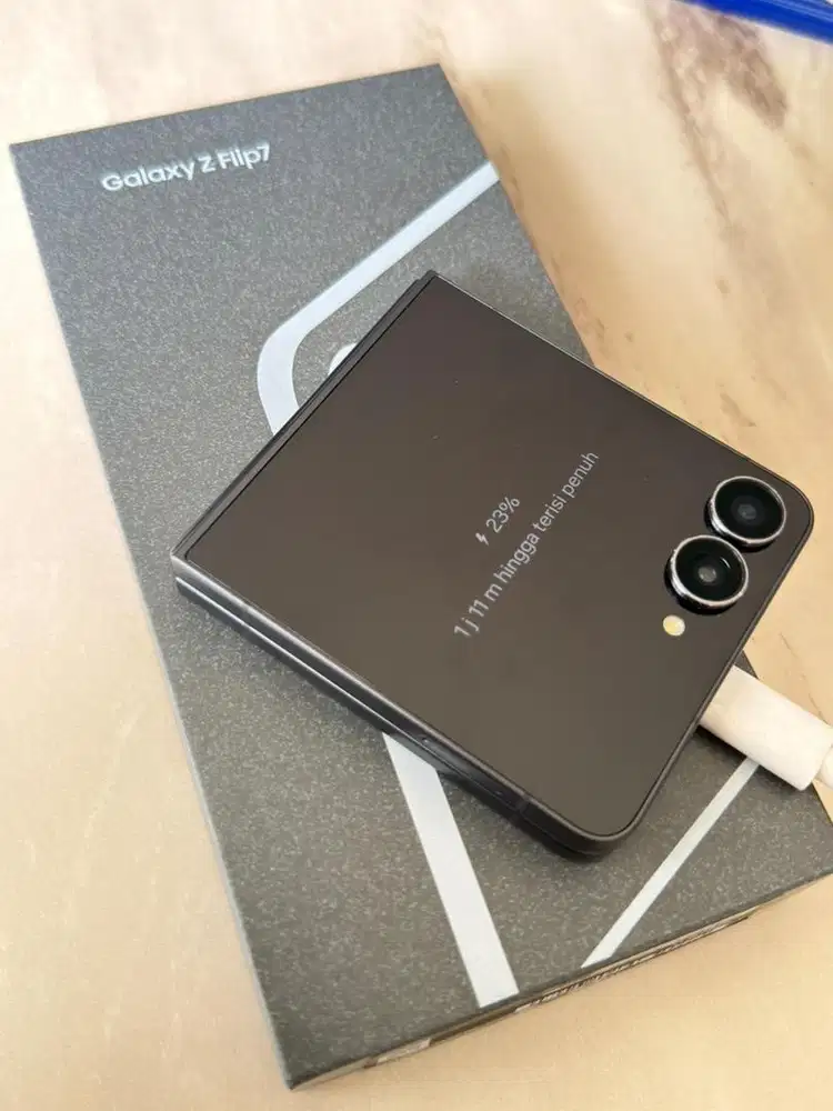 Samsung Z flip 7