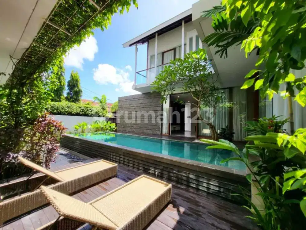 Luxury Family Villa 5+1 Br Strategis di Jimbaran Bali Selatan