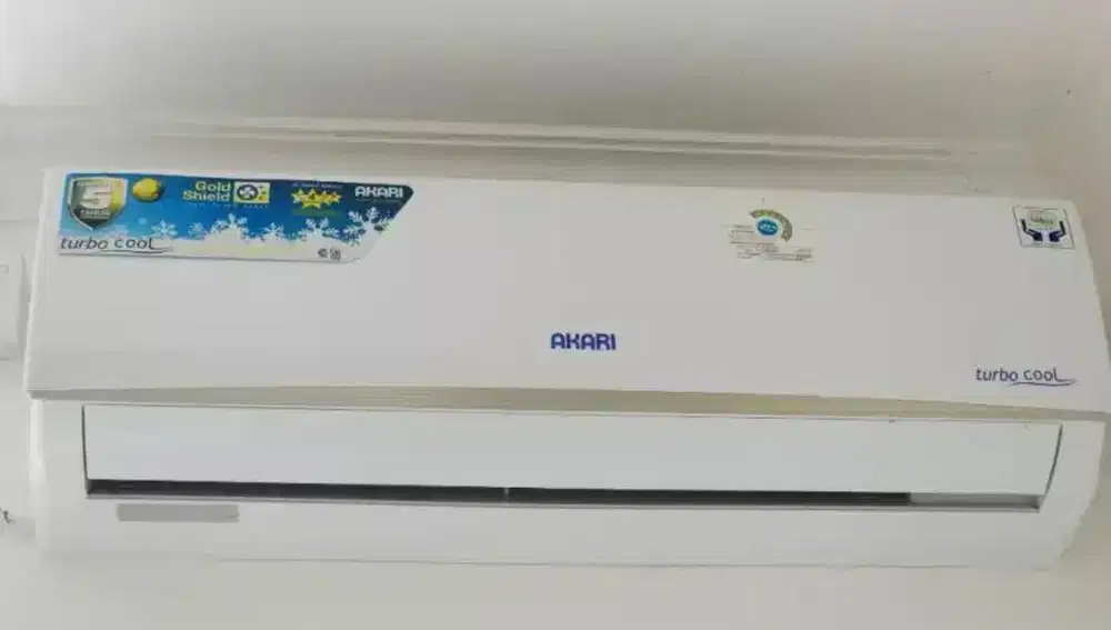 AC Akari 2 pk bekas masih bagus
