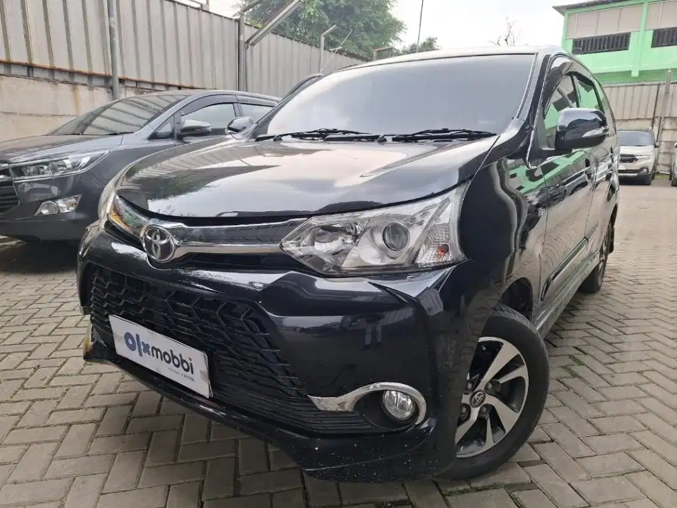 DP RENDAH Toyota Avanza 1.5 Veloz Bensin-AT 2020 SRJS