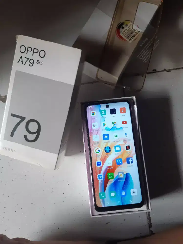Jual hp oppo a79 5G