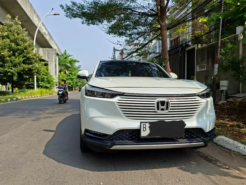 Km 10 ribu an ! Honda HRV SE facelift atap paonramic 2023