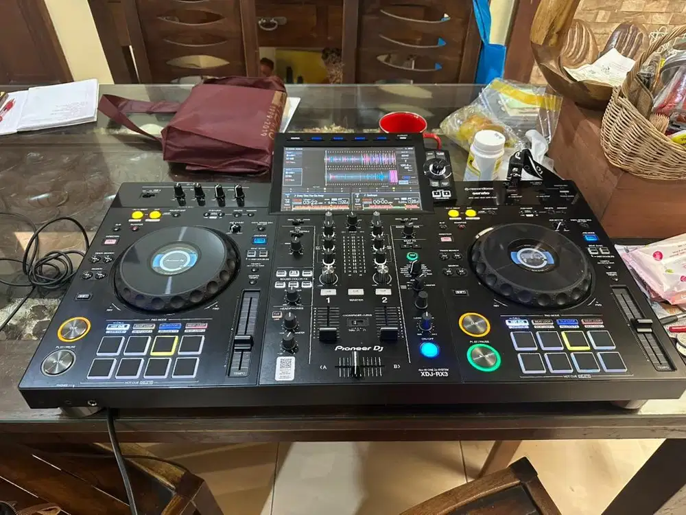 Pioneer DJ XDJ-RX3 (99% Seperti Baru) Super Istimewa Lengkap Box dll