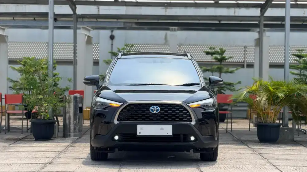 TOYOTA COROLLA CROSS 1.8 HYBRID, HITAM 2020 ( LOW KM)
