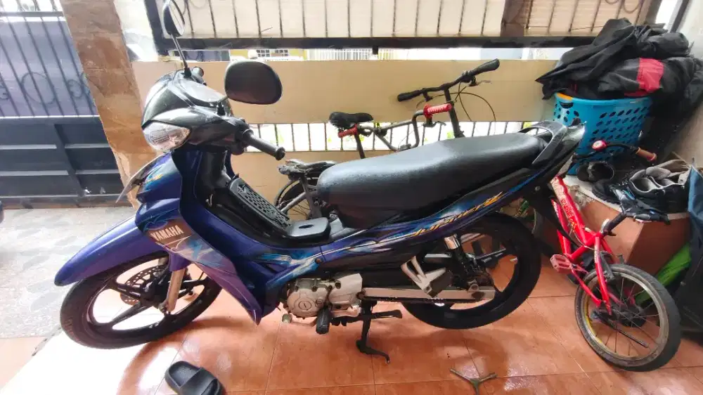 yamaha jupiter z burhan biru, th 2009, KM sangat rendah, pajak baru