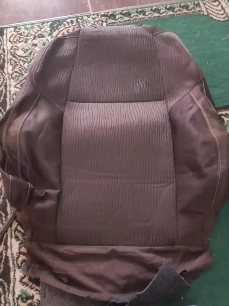 Sarung jok bawaan toyota fortuner vrz