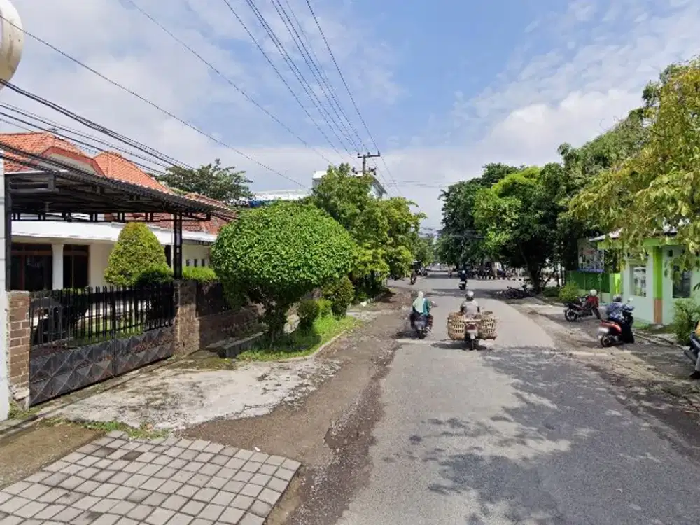 Bangunan Hitung Tanah Surabaya Pusat Jalan Opak Langka