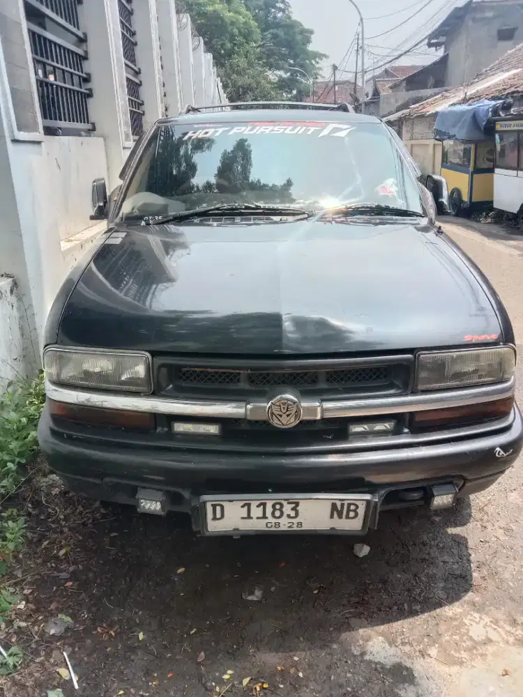 Blazer Montera tahun 2000