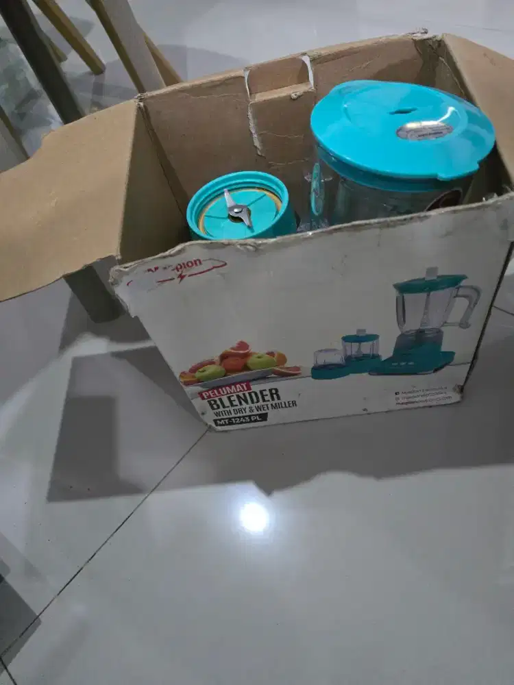 Di jual blender bekas