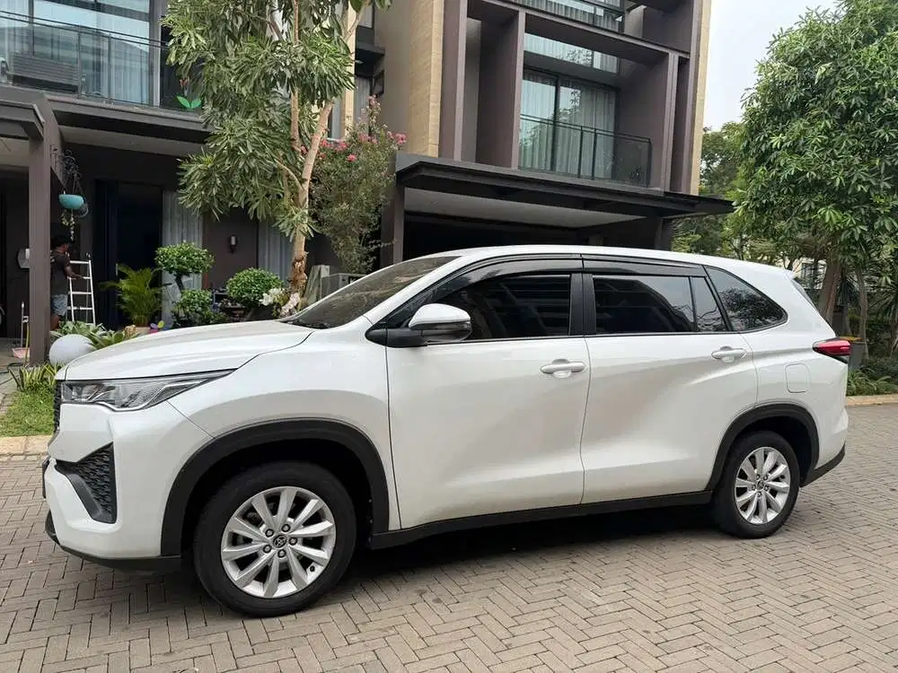 Toyota Kijang Innova 2023 Bensin