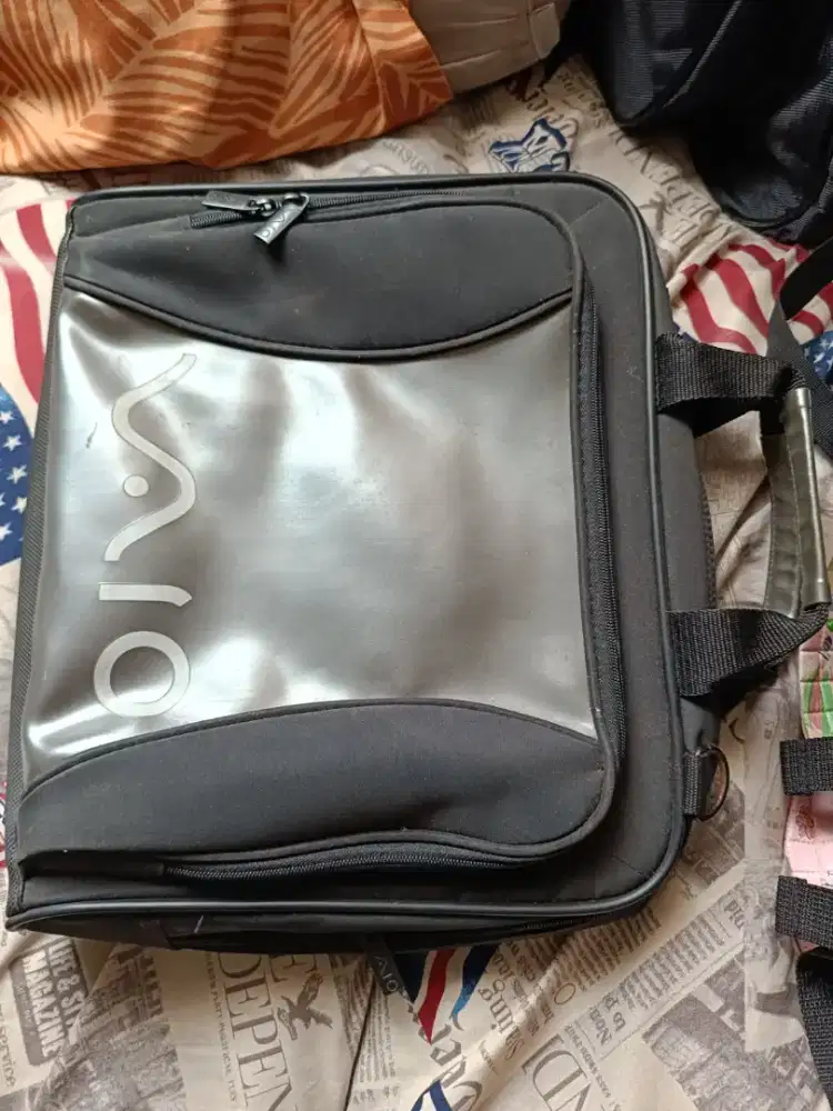 Dijual tas laptop Sony Vaio 35*8*30cm siap pakai