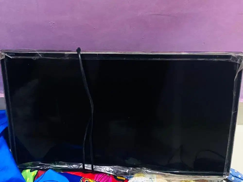 Tv bekas merk sharp 23inc
