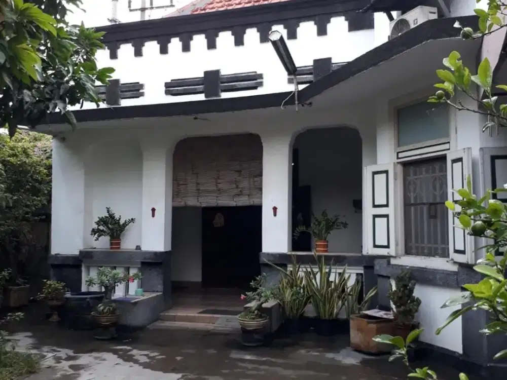 Dijual Rumah Belanda dekat Raya Kapasan Kenjeran
