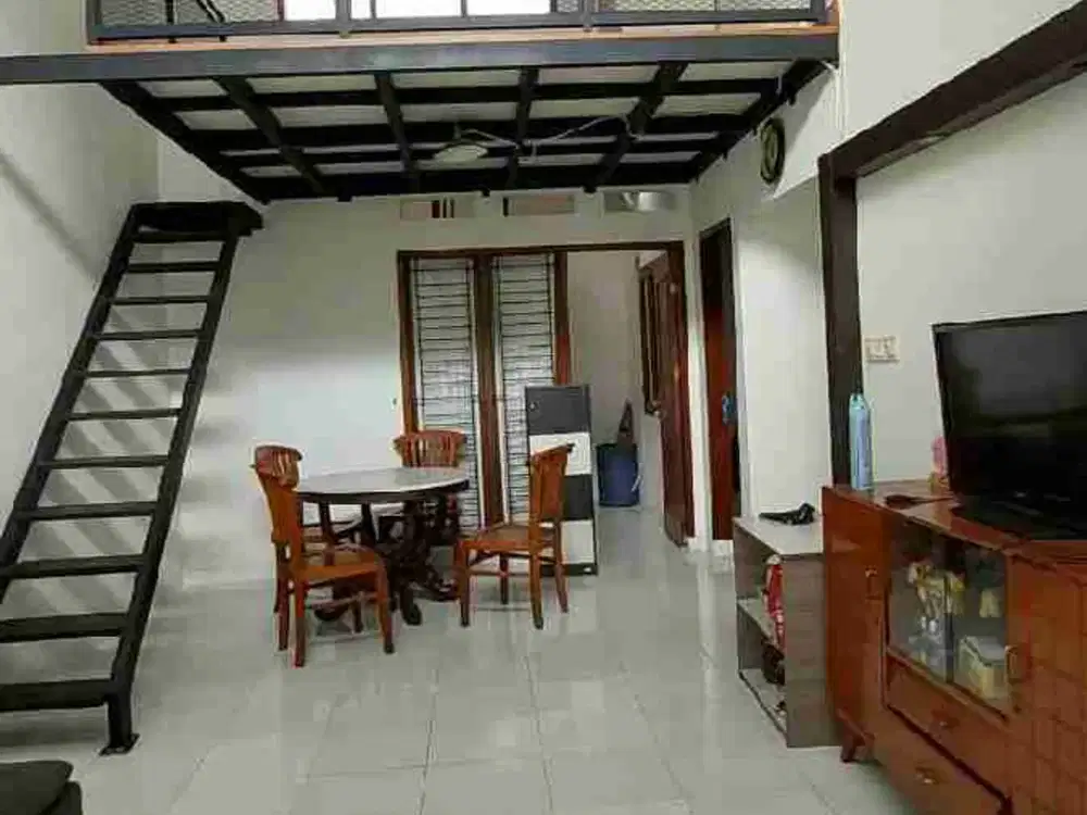 Rumah Rapih Dengan Mezzani lantai 2 Nusa Loka Bsd city